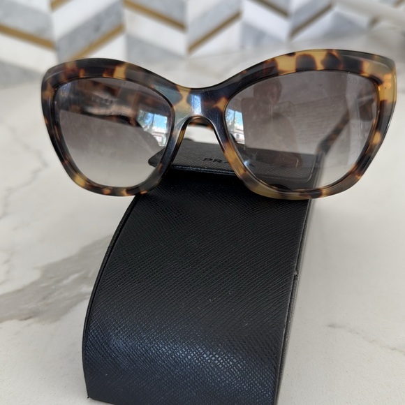 Prada Cat Eye Sunglasses Marbled Tortoise Brown Lens - Picture 10 of 15